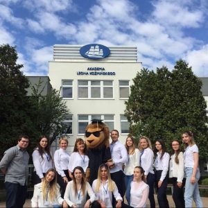 376862-kozminski-universitesi-3